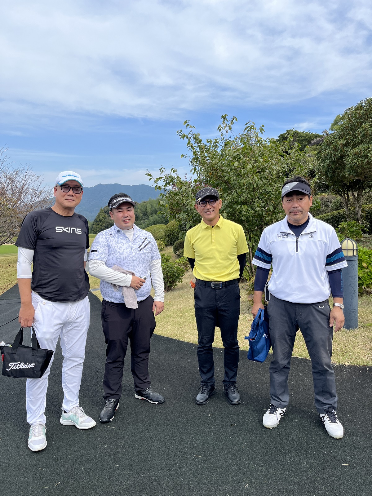 R5-SD CUP-OUT5