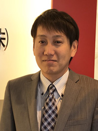 特販課　取締役営業部長　山口 一郎